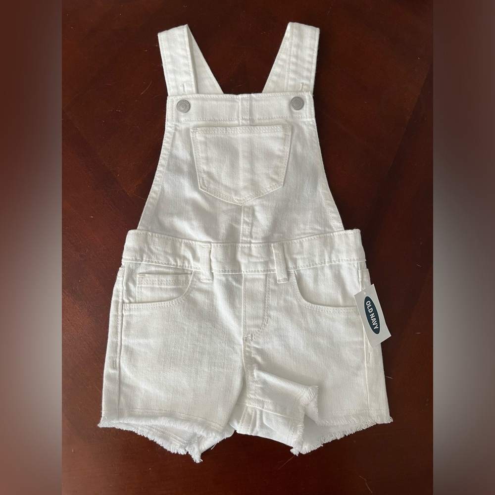 New With Tags White Overall shorts From Old Navy 3T